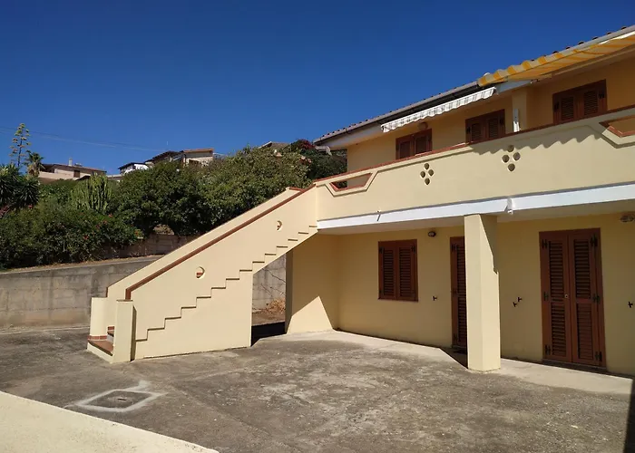 Lungomare 2 * Porto Alabe